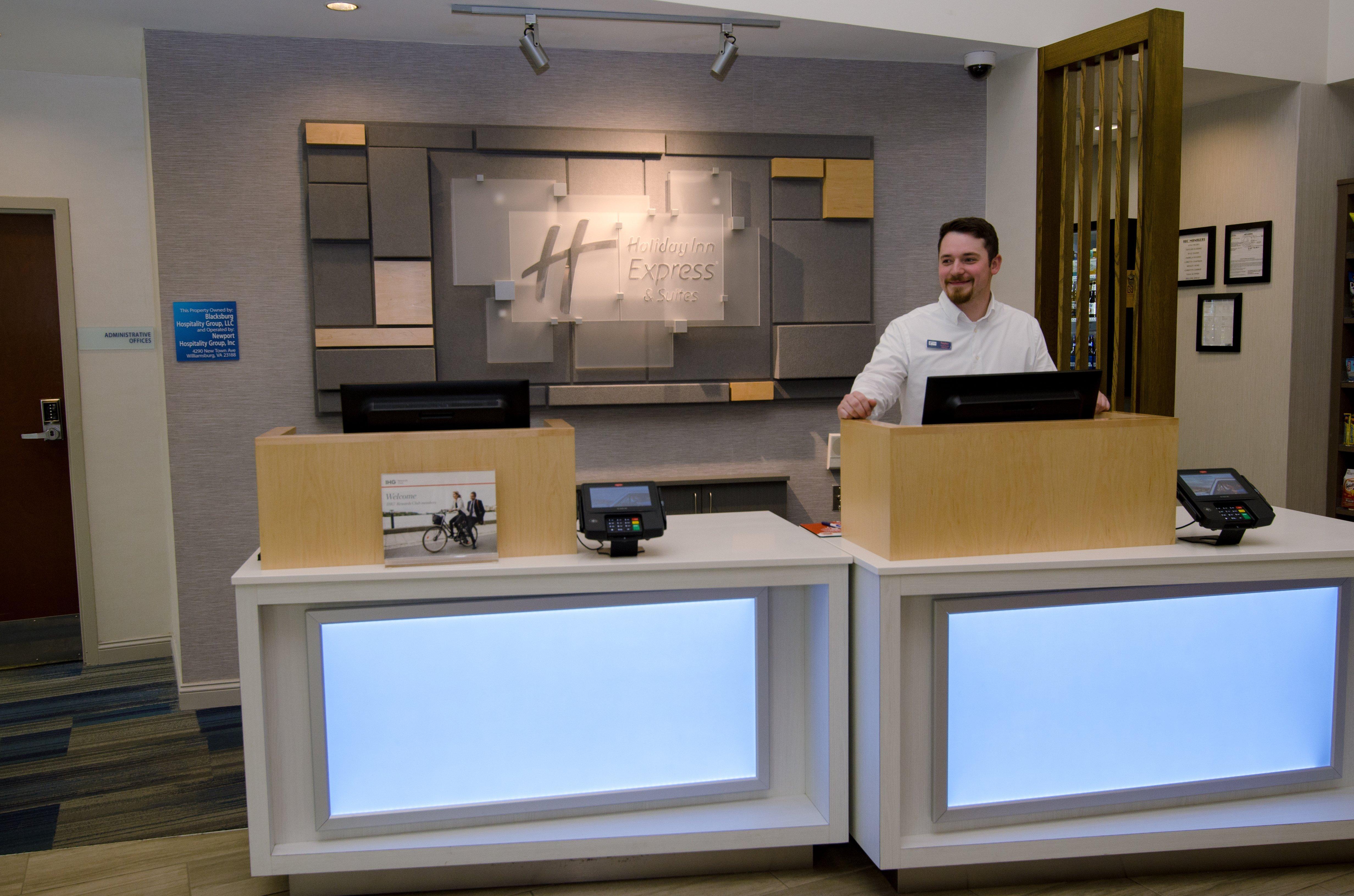 Holiday Inn Express Blacksburg By Ihg Exteriör bild
